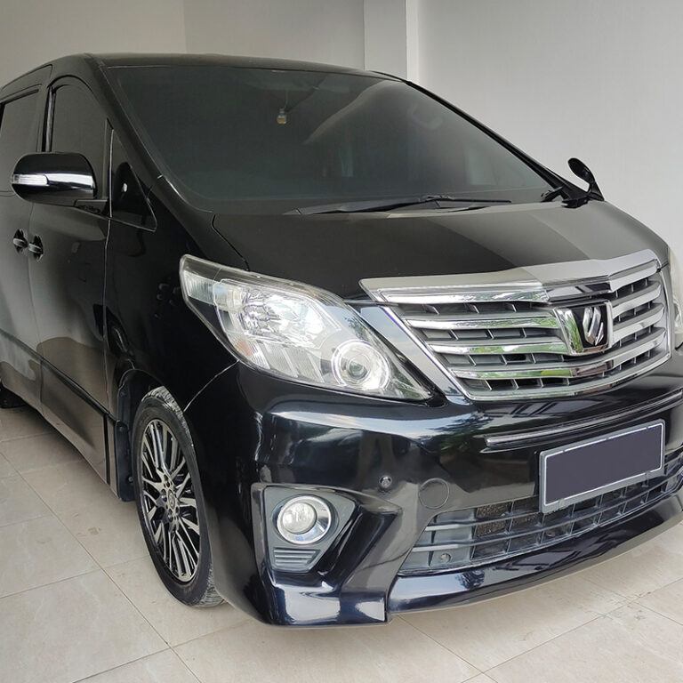 Sewa Mobil Alphard Generasi 2