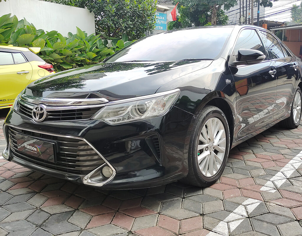 Sewa Mobil Camry Facelift