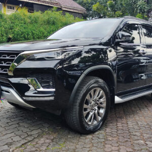 Sewa Mobil Dengan Supir