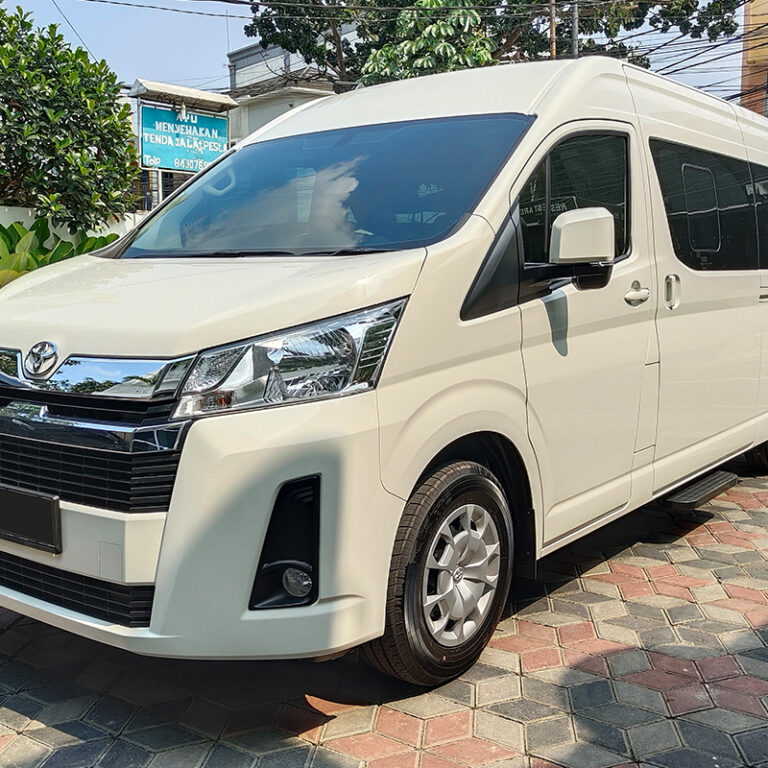 Sewa Mobil Hiace Premio Executive