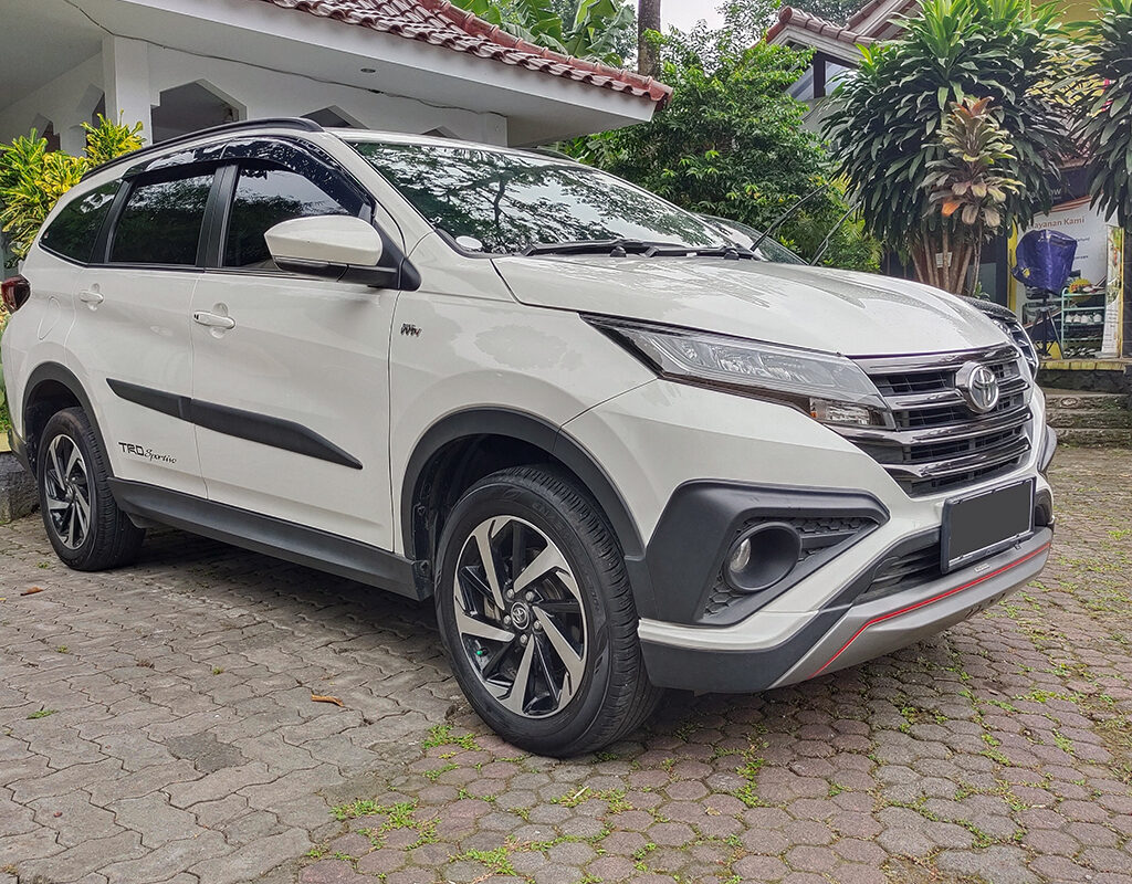 Sewa Mobil Toyota Rush