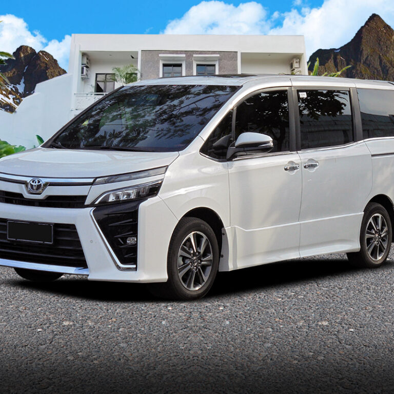 Sewa Mobil Voxy