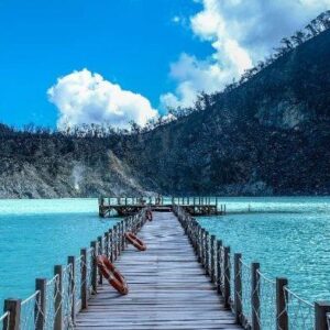 Menjelajahi Kawah Putih Ciwidey, Destinasi Wisata Alam di Bandung