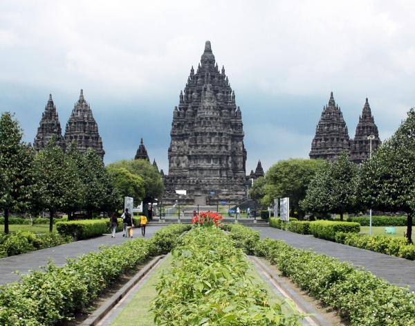 Wisata Sejarah di Candi Prambanan, Keajaiban Arsitektur Hindu di Sleman