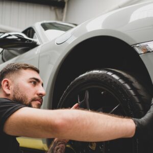 5 Tips Terbaik untuk Merawat Eksterior Mobil Anda