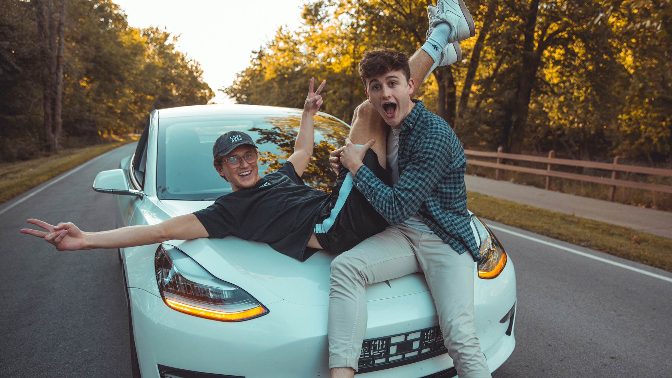 Jaga Kondisi Prima, Tips Tetap Sehat Selama Mengemudi Mobil